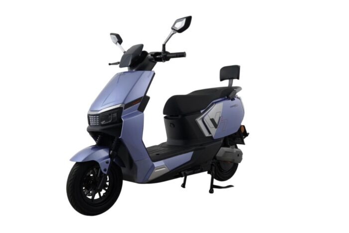 1763369498_691ae21a20daf Электроскутер Crosser V7 1600W 72V 24Ah