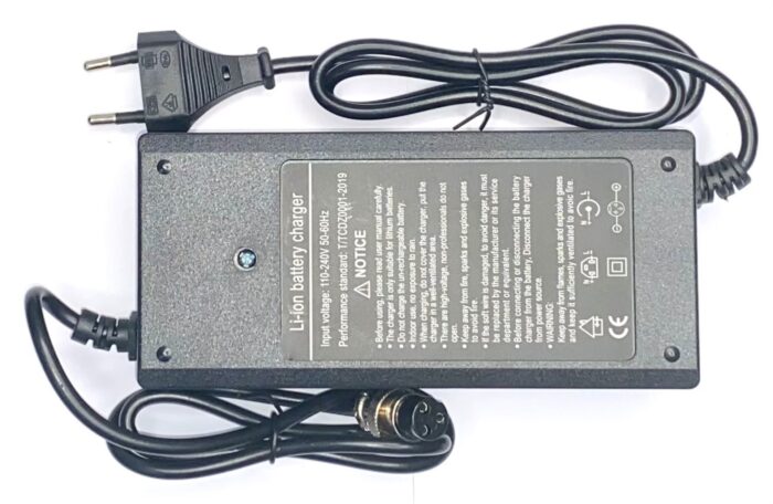 Зарядка для самоката Crosser T4 48V 3 пена (выход зарядки 54,6В)