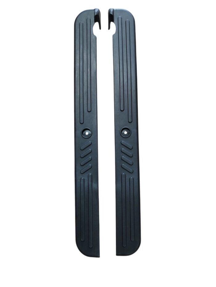 Пластиковые боковые накладки под ноги Л+П для Crosser TR-4