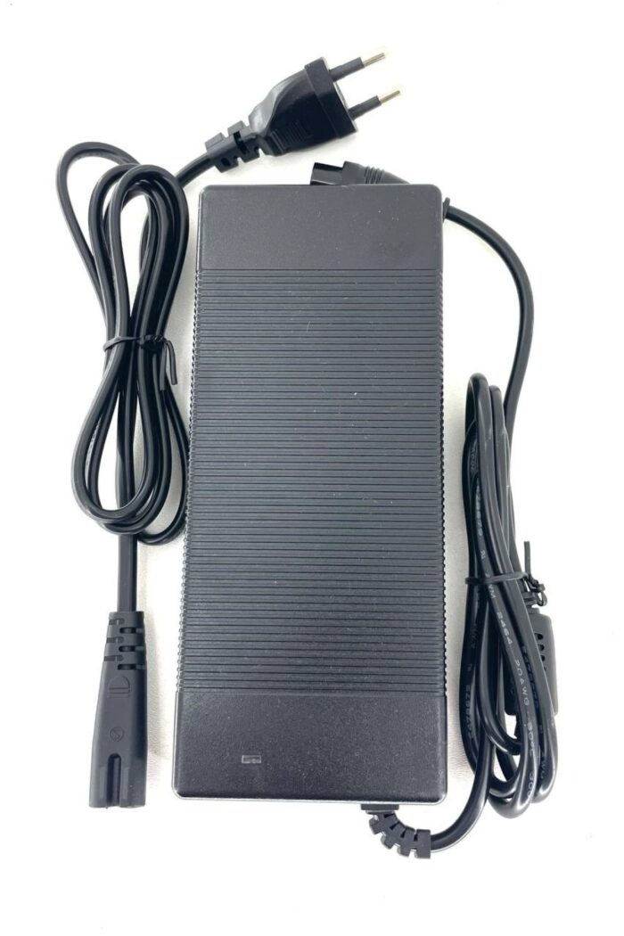 Зарядное устройство для Crosser Т4 - 2А оригинал