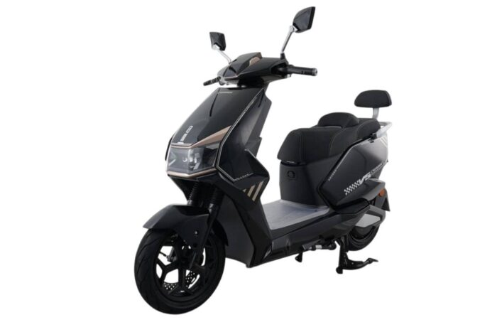 1763368923_691adfdb84ec9 Электроскутер Crosser V5 2500W 72V 35Ah