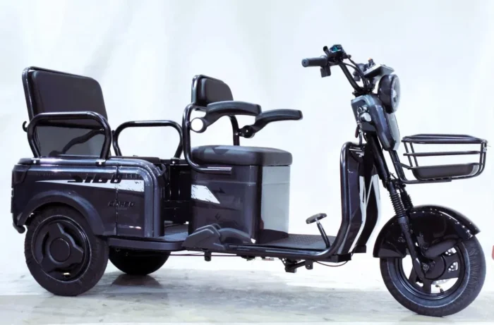 Электрический трицикл Corso "SIG-8 Pro" (двигатель 1200W, аккумулятор графеновый 72V/28Ah)