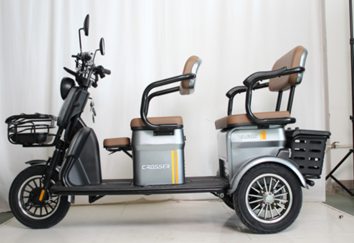 1729148937_6710b809b7210 Электротрайк TR-4 VAGON Мотор 1000W, 72V 24Ah (6 АКБ графеновые)